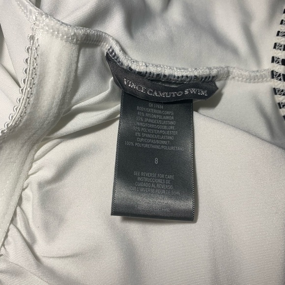 Vince Camuto Striped Ruffled Off The Shoulder One Piece Swimsuit Size 6 - Picture 2 of 14